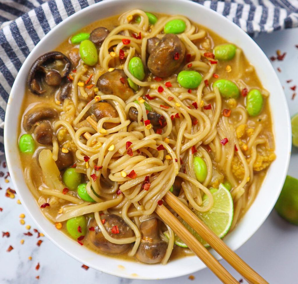 Vegan Thai Peanut-Curry Ramen