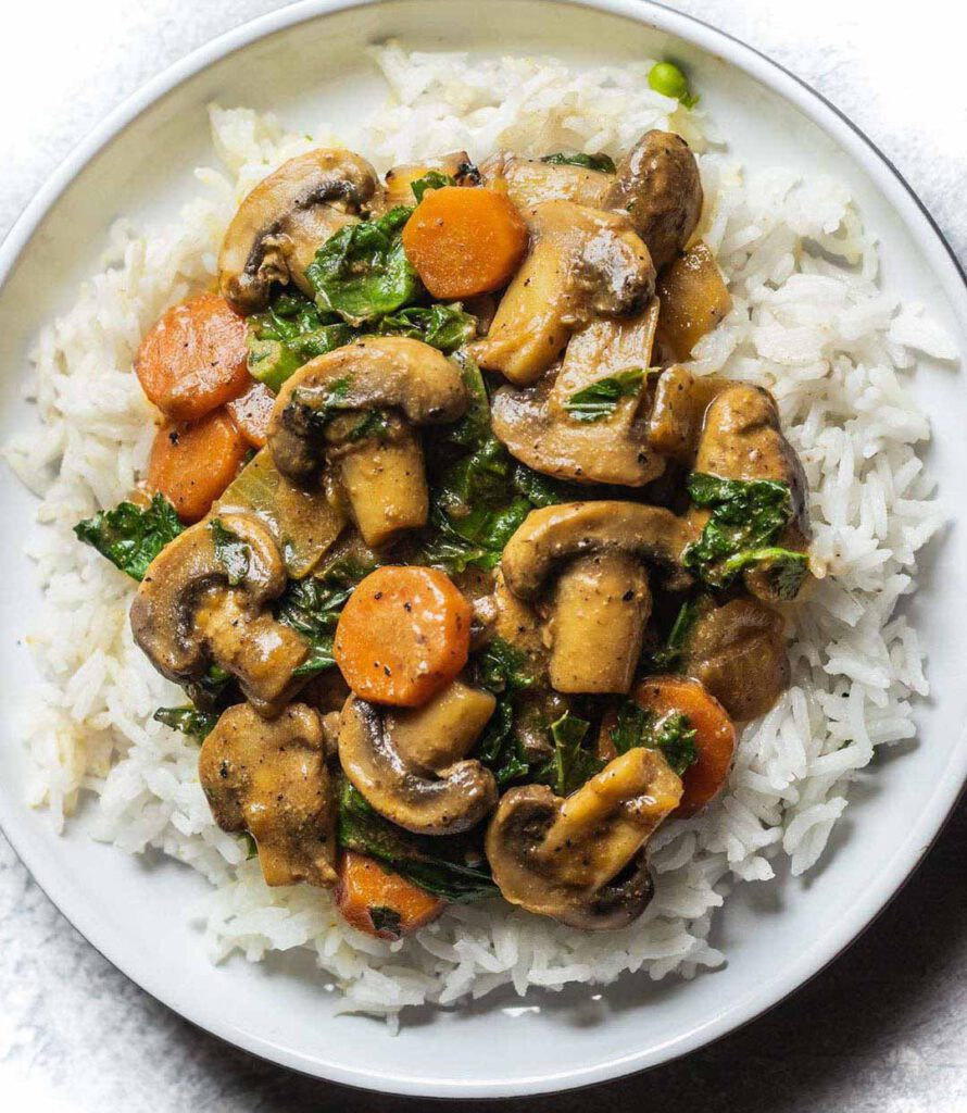 Easy Vegan Mushroom Stroganoff