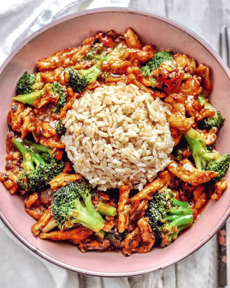 Saucy Soy Curls with Broccoli and Brown Rice