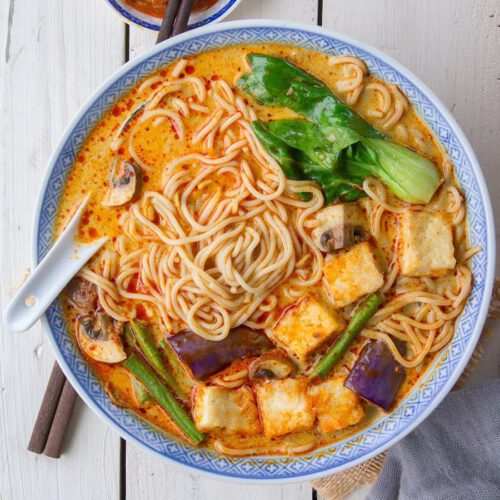 Creamy Curry Ramen Bowl - Good Old Vegan